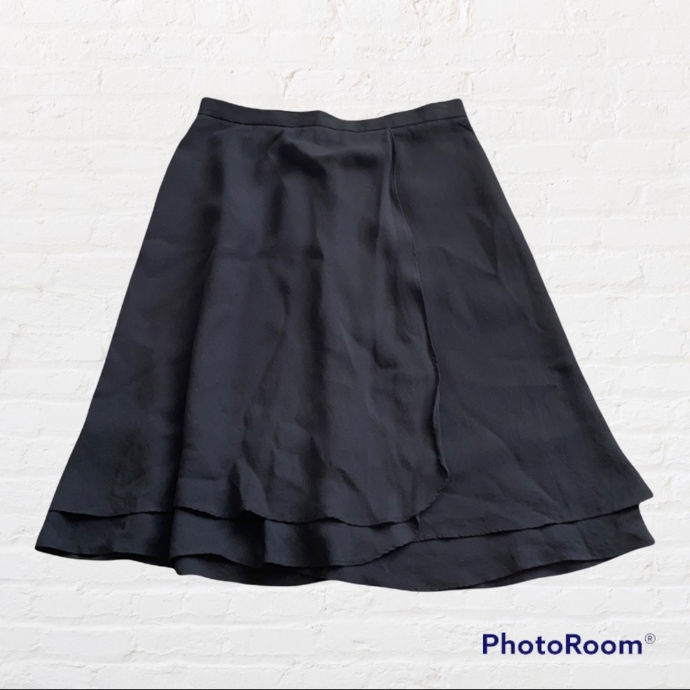 Carlisle women’s black silk skirt, size 4